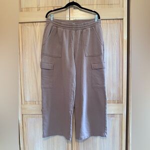 Old Navy women’s High-Waisted SoComfy Cargo SweatPants